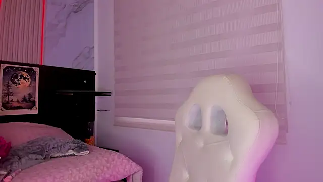 Snapshot of misscheelsee chatting on February 17, 2025, 9:19 pm misscheelsee online show from February 17, 2025, 9:19 pm