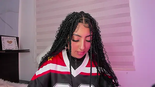 Snapshot of misscheelsee chatting on February 22, 2025, 2:30 pm misscheelsee online show from February 22, 2025, 2:30 pm