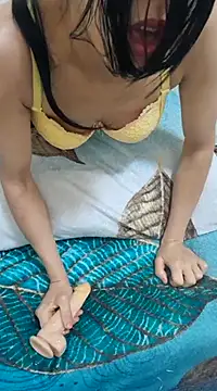 Snapshot of Linda-53 chatting on December 22, 2024, 4:28 am Linda-53 online show from December 22, 2024, 4:28 am