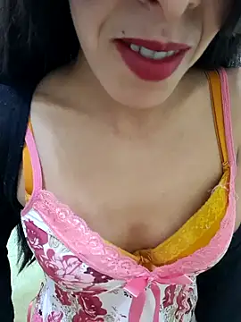 Snapshot of Linda-53 chatting on March 3, 2025, 2:04 am Linda-53 online show from March 3, 2025, 2:04 am