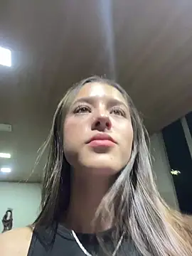 Snapshot of ally_sunn_ chatting on February 25, 2025, 12:36 am ally sunn online show from February 25, 2025, 12:36 am