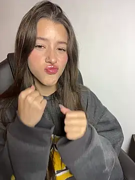 Snapshot of ally_sunn_ chatting on February 27, 2025, 6:40 am ally sunn online show from February 27, 2025, 6:40 am