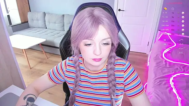 Snapshot of Amy_honey_angel chatting on October 22, 2025, 10:04 am Amy honey angel online show from October 22, 2025, 10:04 am