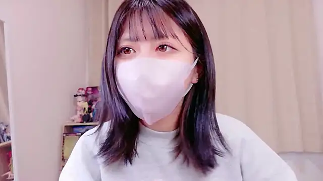 Snapshot of -anzu-o chatting on November 3, 2025, 9:48 pm -anzu-o online show from November 3, 2025, 9:48 pm