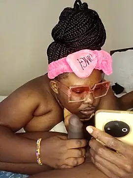 Snapshot of GOLDEN_HQUR chatting on March 22, 2026, 3:59 pm GOLDEN HQUR online show from March 22, 2026, 3:59 pm