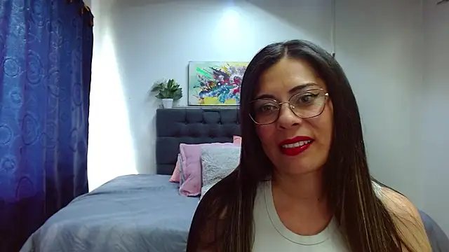  lara1 online show from January 13, 2025, 7:53 pm