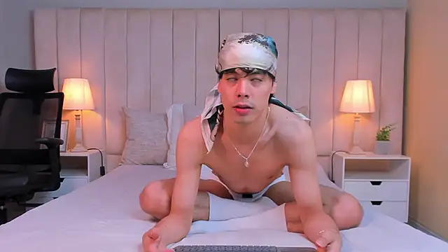 Snapshot of Dammon_Stallion chatting on January 26, 2025, 5:23 am Dammon Stallion online show from January 26, 2025, 5:23 am