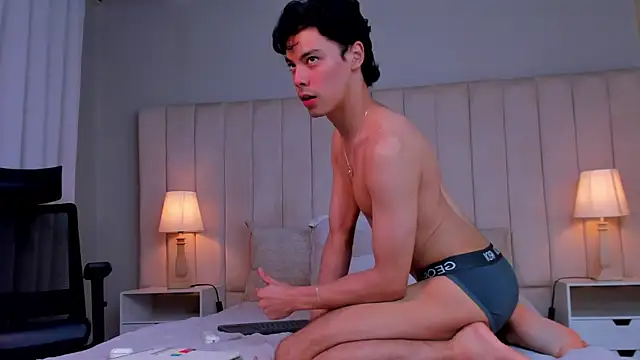 Snapshot of Dammon_Stallion chatting on January 29, 2025, 5:56 pm Dammon Stallion online show from January 29, 2025, 5:56 pm