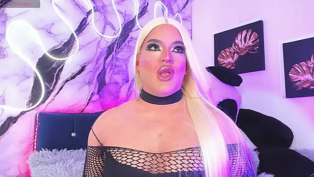 Missisabella  online show from April 8, 2026, 12:54 am