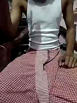 Snapshot of bananadick____ chatting on December 17, 2024, 1:05 pm bananadick online show from December 17, 2024, 1:05 pm