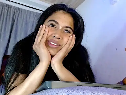 Snapshot of brihanna_lena chatting on October 17, 2025, 8:17 am brihanna lena online show from October 17, 2025, 8:17 am