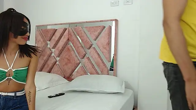 Snapshot of dream_fulfilled chatting on January 24, 2025, 12:52 am dream fulfilled online show from January 24, 2025, 12:52 am