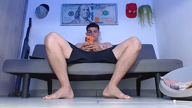 Snapshot of boss_of_cash chatting on May 13, 2026, 11:07 am boss of cash online show from May 13, 2026, 11:07 am