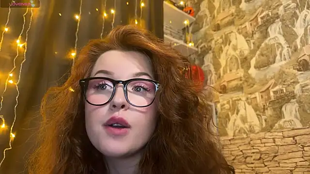 Snapshot of LaurenRossss chatting on February 18, 2025, 2:49 am LaurenRossss online show from February 18, 2025, 2:49 am