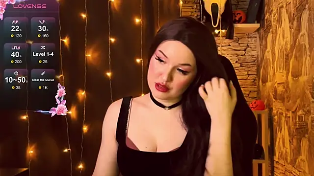 Snapshot of LaurenRossss chatting on October 28, 2025, 11:51 pm LaurenRossss online show from October 28, 2025, 11:51 pm