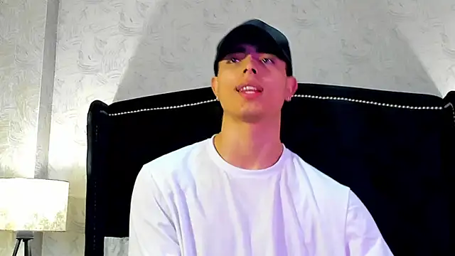 Snapshot of JoshRashfordd chatting on February 10, 2025, 6:03 pm JoshRashfordd online show from February 10, 2025, 6:03 pm