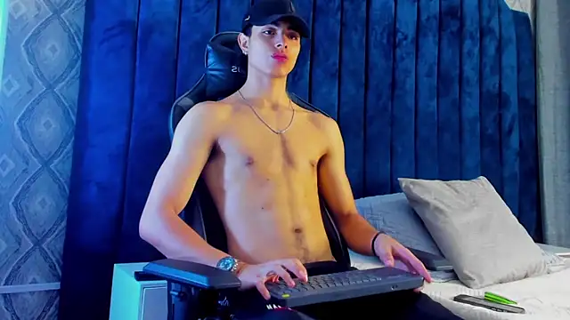 Snapshot of JoshRashfordd chatting on March 5, 2025, 11:49 am JoshRashfordd online show from March 5, 2025, 11:49 am