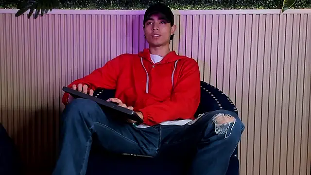 Snapshot of JoshRashfordd chatting on September 23, 2025, 12:30 pm JoshRashfordd online show from September 23, 2025, 12:30 pm