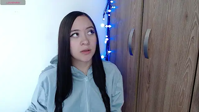 Snapshot of kaena-angels chatting on December 13, 2024, 7:53 pm kaena-angels online show from December 13, 2024, 7:53 pm