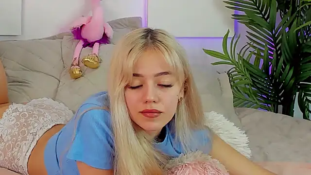 STELLA RICH online show from January 21, 2025, 12:04 am