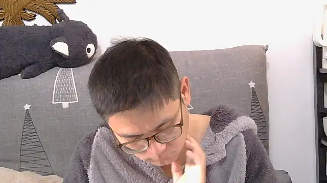 866532 online show from December 18, 2025, 1:33 am