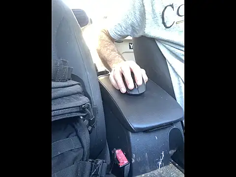 Snapshot of Twowellshapedheads chatting on November 11, 2025, 6:19 pm Twowellshapedheads online show from November 11, 2025, 6:19 pm