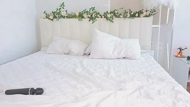 Snapshot of Akina_starr chatting on November 8, 2025, 4:12 am Akina starr online show from November 8, 2025, 4:12 am