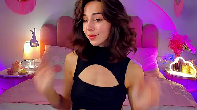 Snapshot of ElsaYoung chatting on October 16, 2025, 7:26 pm ElsaYoung online show from October 16, 2025, 7:26 pm