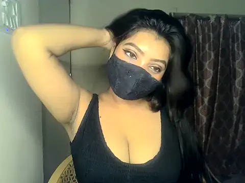 Snapshot of ishi_Beauty chatting on October 6, 2025, 7:06 am ishi Beauty online show from October 6, 2025, 7:06 am