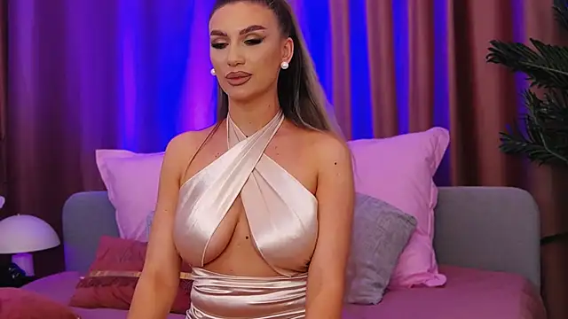 Snapshot of FelyJolie chatting on March 16, 2025, 6:44 pm FelyJolie online show from March 16, 2025, 6:44 pm