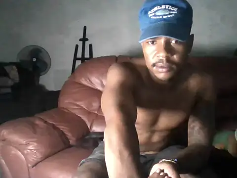 Snapshot of Goodwooddbn chatting on December 2, 2025, 3:40 pm Goodwooddbn online show from December 2, 2025, 3:40 pm