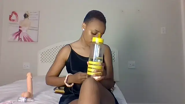 Snapshot of NishA-022 chatting on January 11, 2025, 9:25 pm NishA-022 online show from January 11, 2025, 9:25 pm