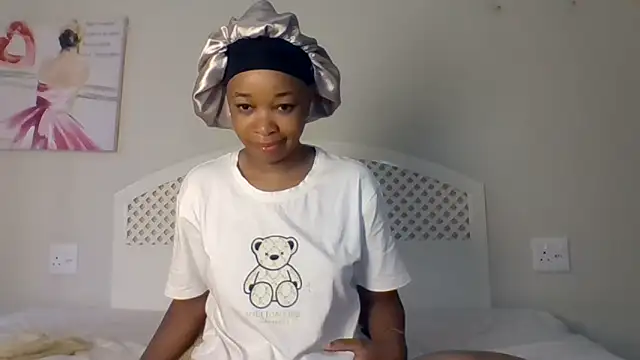 Snapshot of NishA-022 chatting on January 15, 2025, 5:19 am NishA-022 online show from January 15, 2025, 5:19 am