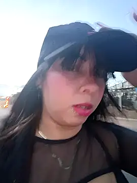 Snapshot of KathaDanger chatting on October 1, 2025, 10:49 pm KathaDanger online show from October 1, 2025, 10:49 pm