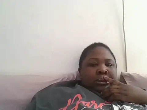 sexyJami23 online show from September 22, 2025, 10:06 am