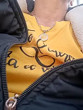 sasi luna online show from December 18, 2025, 1:17 pm