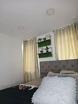 sasi luna online show from February 23, 2026, 1:52 pm