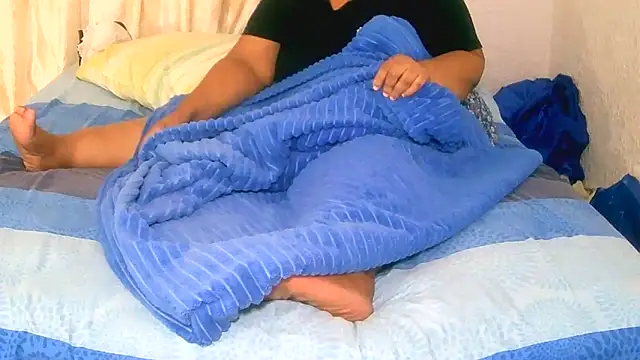 Snapshot of Bbw255 chatting on February 15, 2025, 5:39 pm Bbw255 online show from February 15, 2025, 5:39 pm