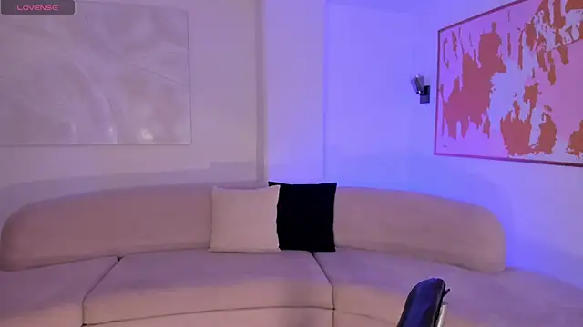 Snapshot of MiaFarrell_ chatting on February 6, 2026, 6:22 pm MiaFarrell online show from February 6, 2026, 6:22 pm