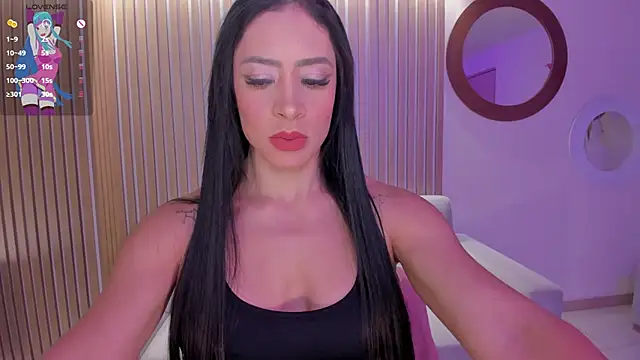 IsabelBornner online show from October 11, 2025, 7:12 pm