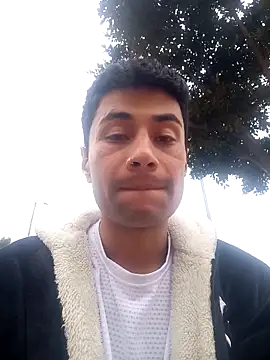 Snapshot of 1418edwar chatting on September 18, 2025, 1:35 pm 1418edwar online show from September 18, 2025, 1:35 pm