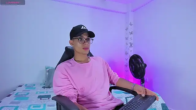  peter roy  online show from October 21, 2025, 10:10 pm