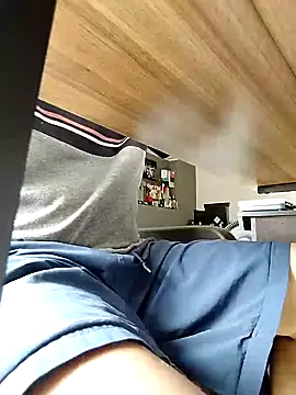 Snapshot of Bombi22 chatting on January 9, 2025, 4:49 pm Bombi22 online show from January 9, 2025, 4:49 pm