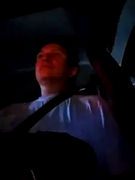 Snapshot of Bombi22 chatting on March 6, 2025, 11:42 pm Bombi22 online show from March 6, 2025, 11:42 pm