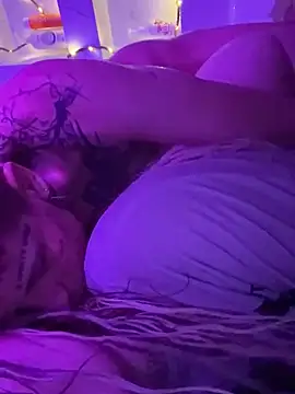 Snapshot of Pvp_family chatting on December 16, 2024, 7:15 am Pvp family online show from December 16, 2024, 7:15 am