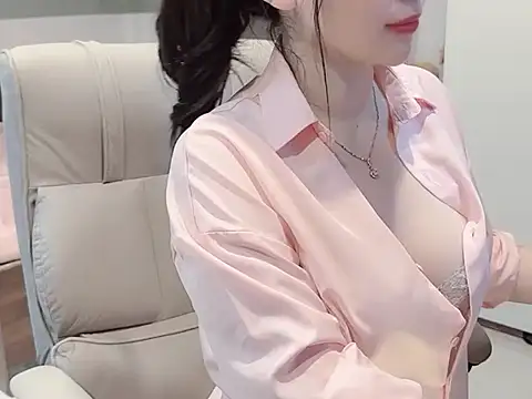 Eva-Public online show from September 16, 2025, 6:14 am