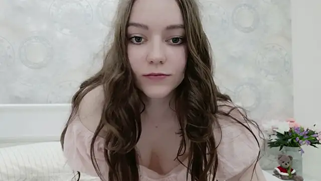 Lana  Cute  online show from May 12, 2026, 2:36 pm