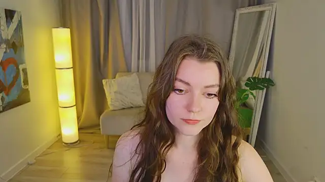 Lana  Cute  online show from June 10, 2026, 2:49 pm