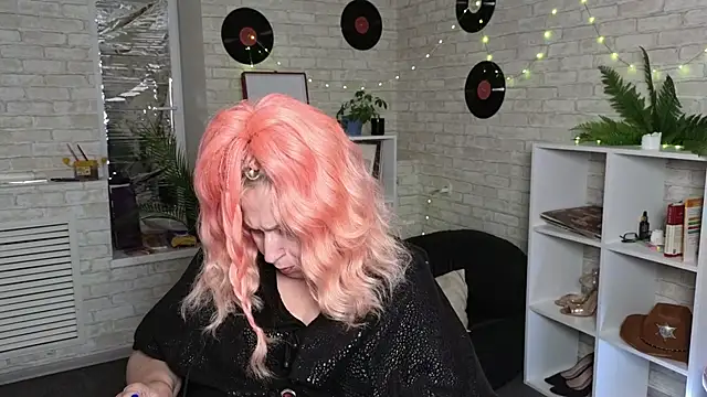 Penelope Pinky online show from December 20, 2024, 5:51 pm