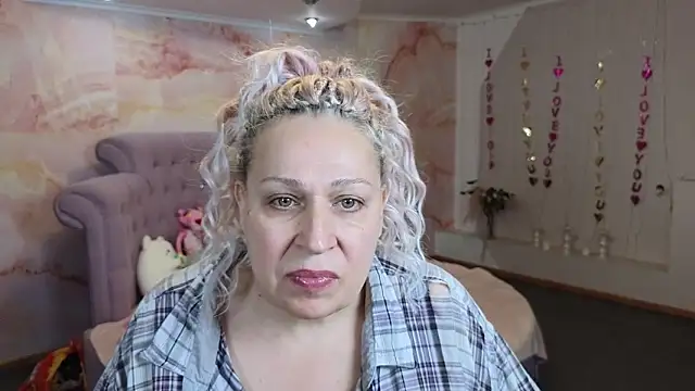 Penelope Pinky online show from October 14, 2025, 11:55 am